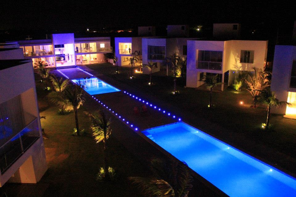 B Blue Beachouses Itacimirim Buitenkant foto